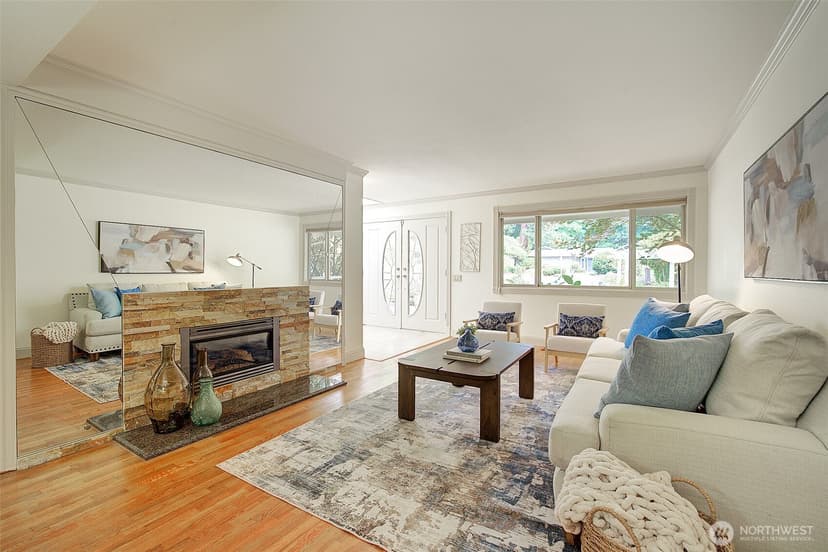 Property photo for 12909 NE 28th Street, Bellevue photo 6