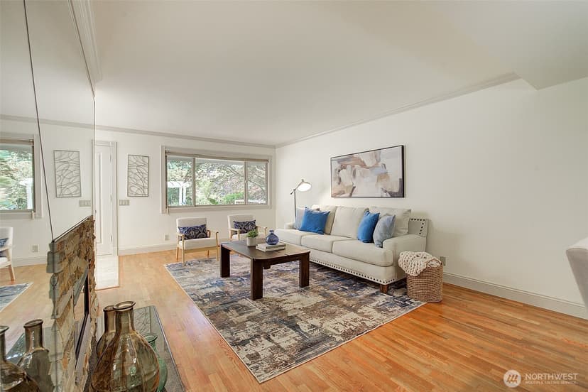 Property photo for 12909 NE 28th Street, Bellevue photo 7