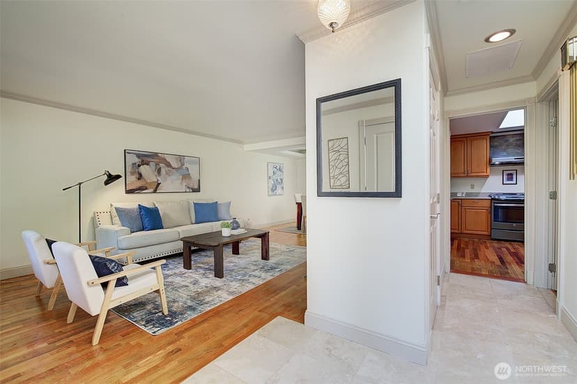 Property photo for 12909 NE 28th Street, Bellevue photo 4