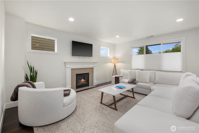 Property photo for 11451 80th Place S, Seattle photo 5