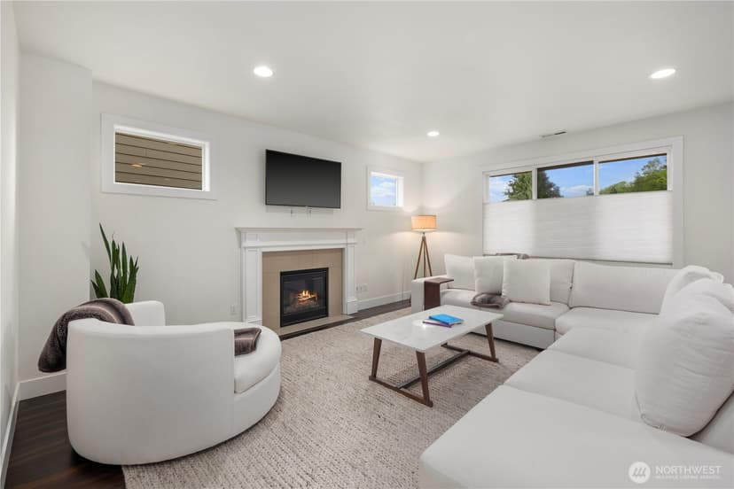 Property photo for 11451 80th Place S, Seattle photo 5