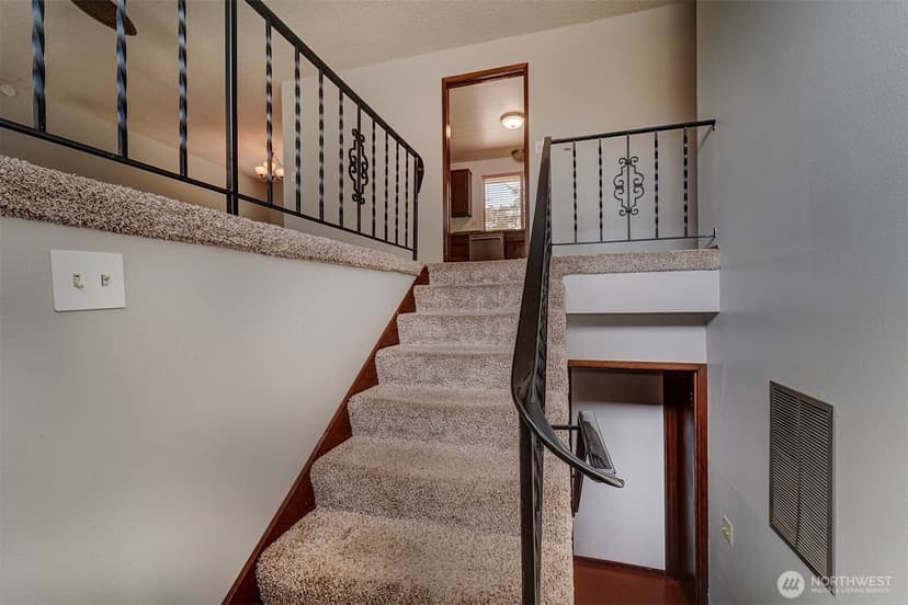 Property photo for 3464 Balsam Boulevard SE, Port Orchard photo 6