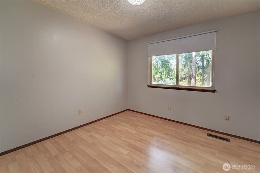 Property photo for 3464 Balsam Boulevard SE, Port Orchard photo 17