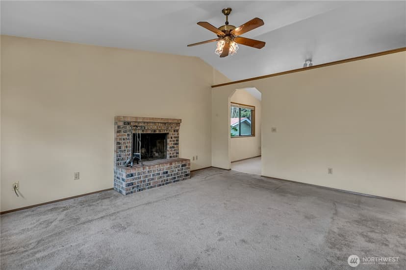 Property photo for 2322 S 357th Street, Federal Way photo 4