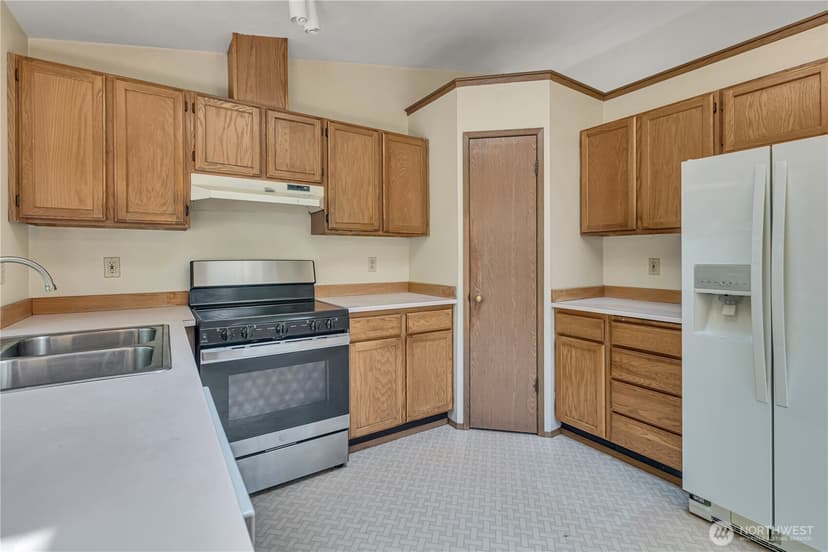 Property photo for 2322 S 357th Street, Federal Way photo 12