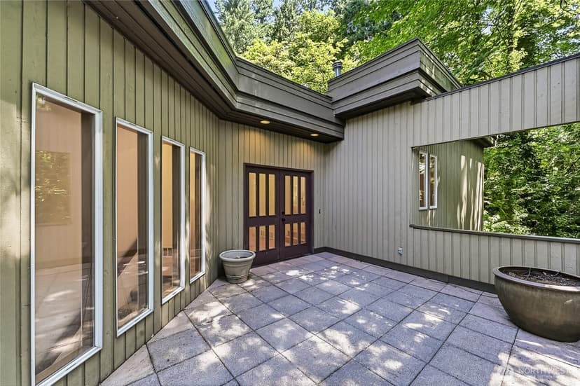 Property photo for 4200 W Lake Sammamish Parkway SE, Bellevue