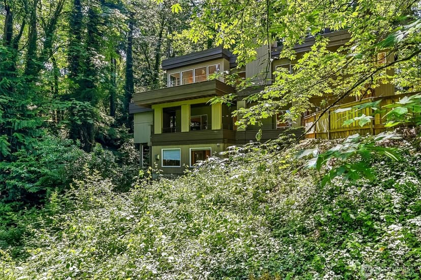 Property photo for 4200 W Lake Sammamish Parkway SE, Bellevue photo 35