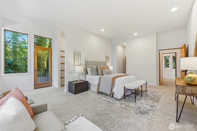 Property photo for 4200 W Lake Sammamish Parkway SE, Bellevue photo 14