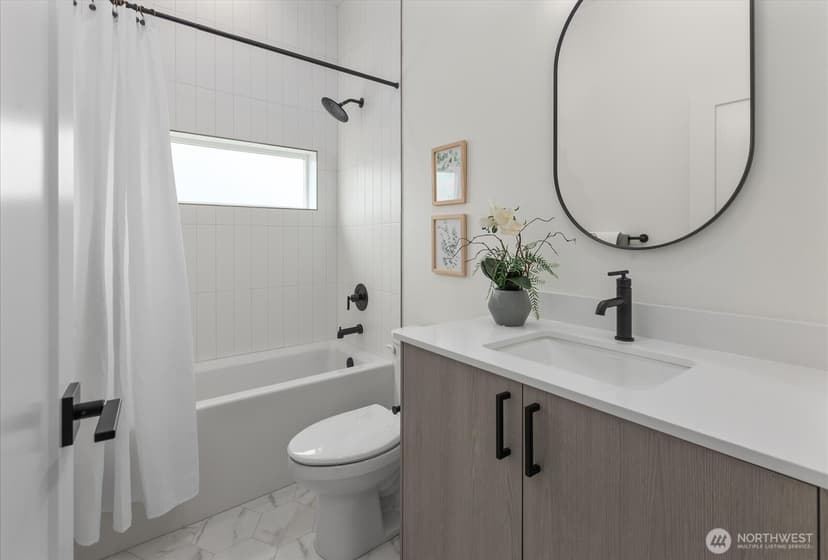 Property photo for 10326 B Ashworth Avenue N, Seattle photo 16