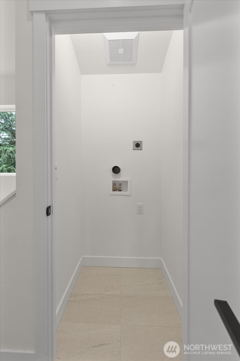 Property photo for 10326 B Ashworth Avenue N, Seattle photo 18