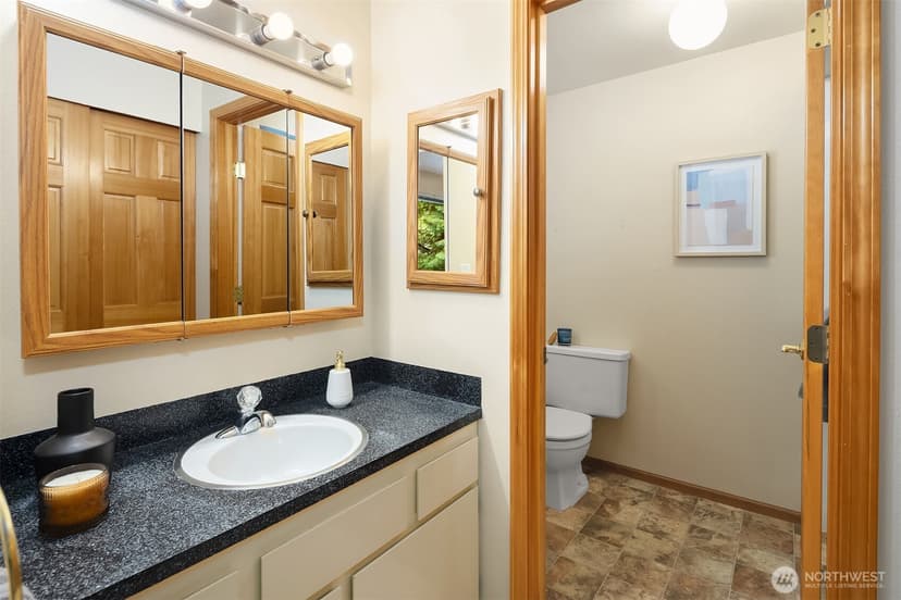 Property photo for 12016 106th Avenue NE, Kirkland photo 21