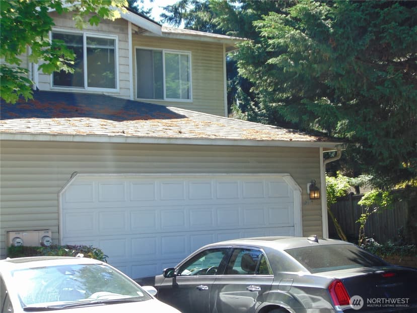 Property photo for 12117 W 15th Avenue, Everett photo 3