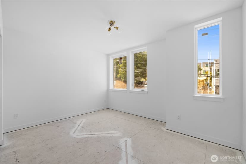 Property photo for 1825 E Pine Street, Seattle photo 12
