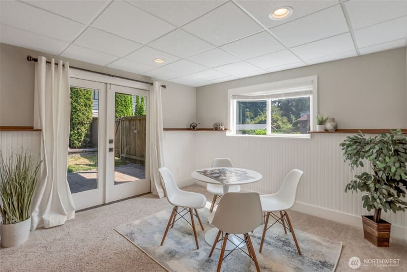 Property photo for 18804 64th Avenue NE, Kenmore photo 30