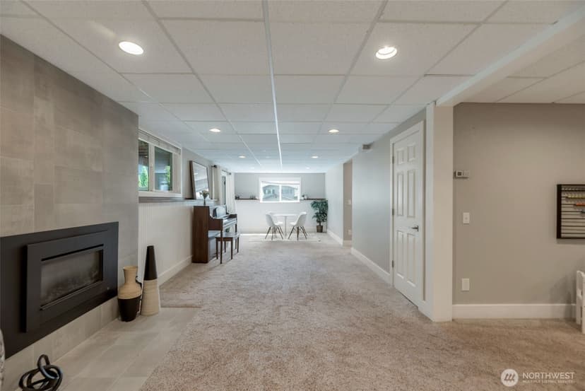 Property photo for 18804 64th Avenue NE, Kenmore photo 29