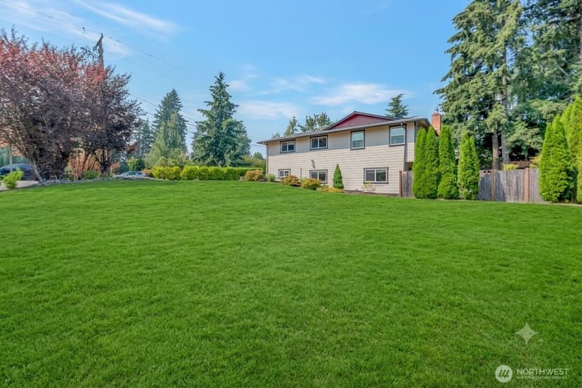 Property photo for 18804 64th Avenue NE, Kenmore photo 34