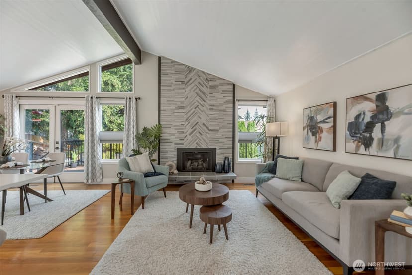 Property photo for 18804 64th Avenue NE, Kenmore photo 10