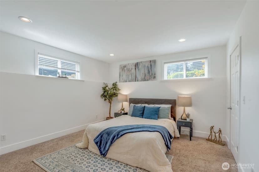 Property photo for 18804 64th Avenue NE, Kenmore photo 32