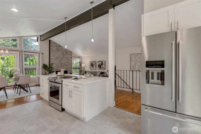 Property photo for 18804 64th Avenue NE, Kenmore photo 16