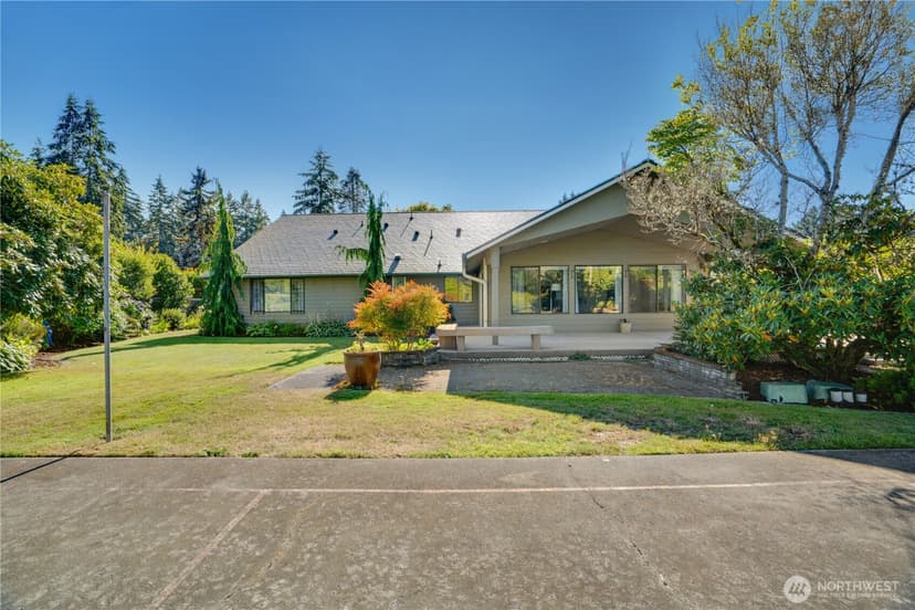 Property photo for 11409 Cloverdale Court SW, Lakewood photo 31