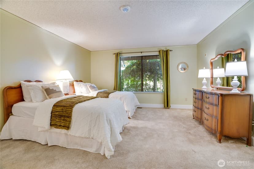 Property photo for 11409 Cloverdale Court SW, Lakewood photo 15