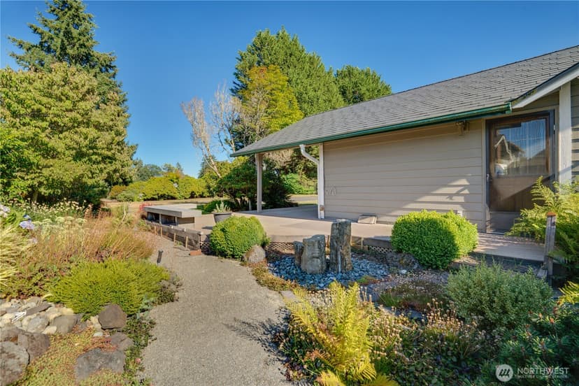 Property photo for 11409 Cloverdale Court SW, Lakewood photo 28