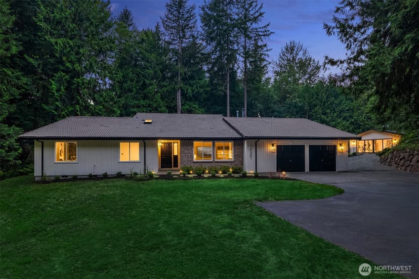 Property photo for 19301 224th Court NE, Woodinville photo 5