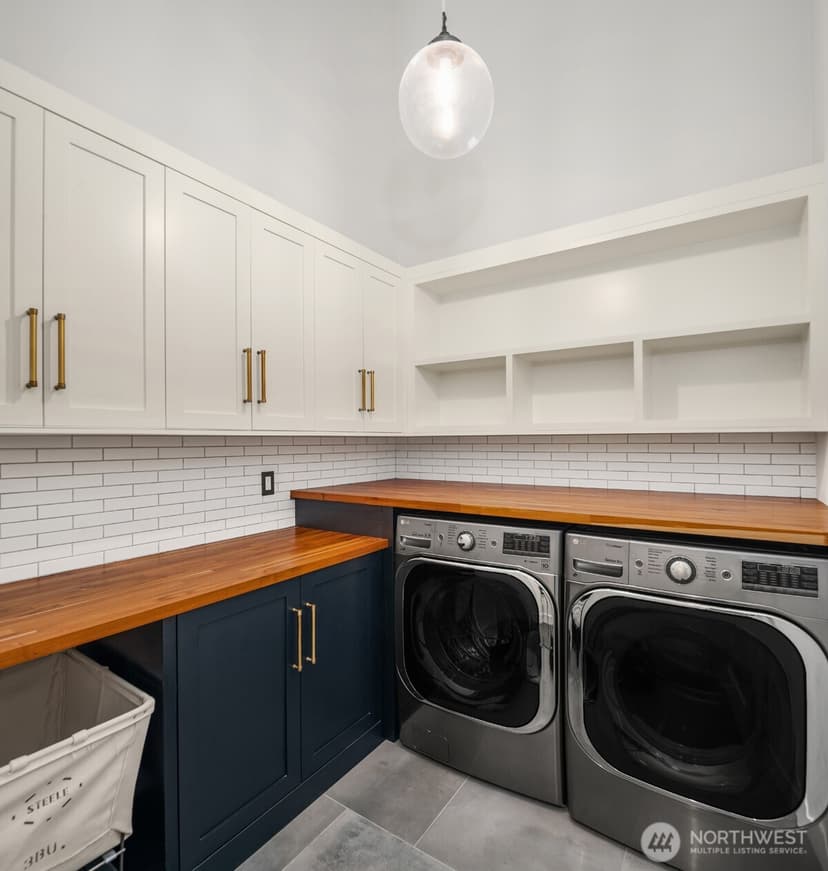 Property photo for 19301 224th Court NE, Woodinville photo 27