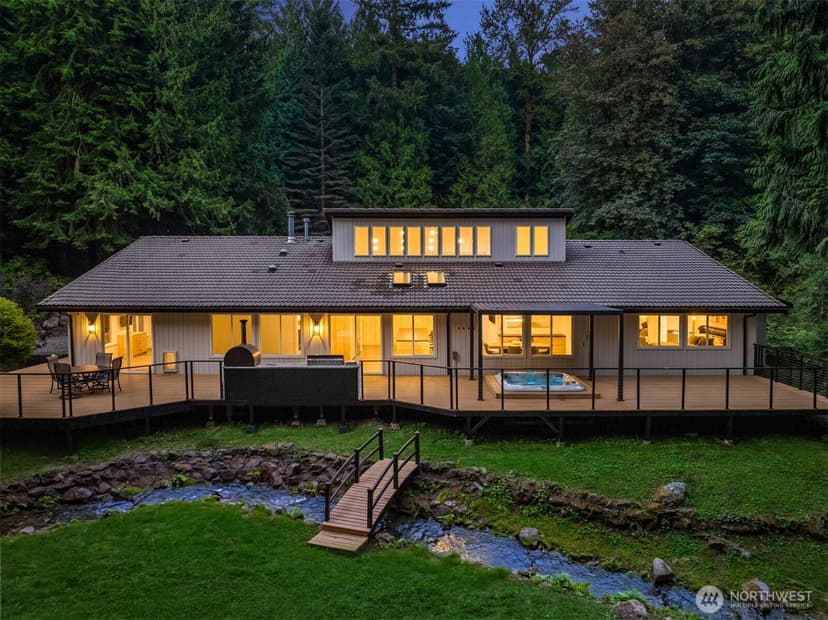 Property photo for 19301 224th Court NE, Woodinville photo 2