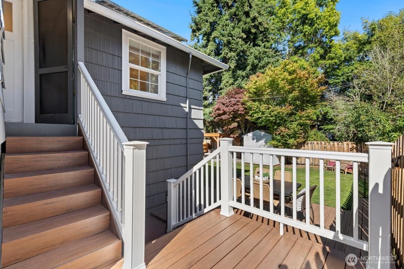 Property photo for 3226 48th Avenue SW, Seattle photo 23