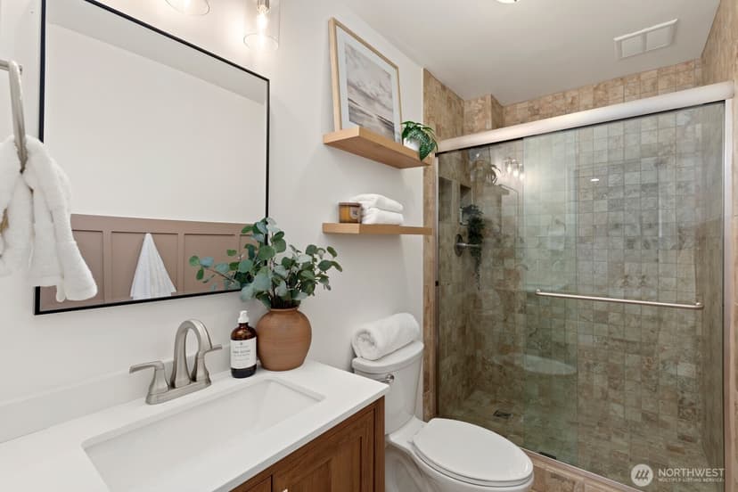 Property photo for 3226 48th Avenue SW, Seattle photo 16