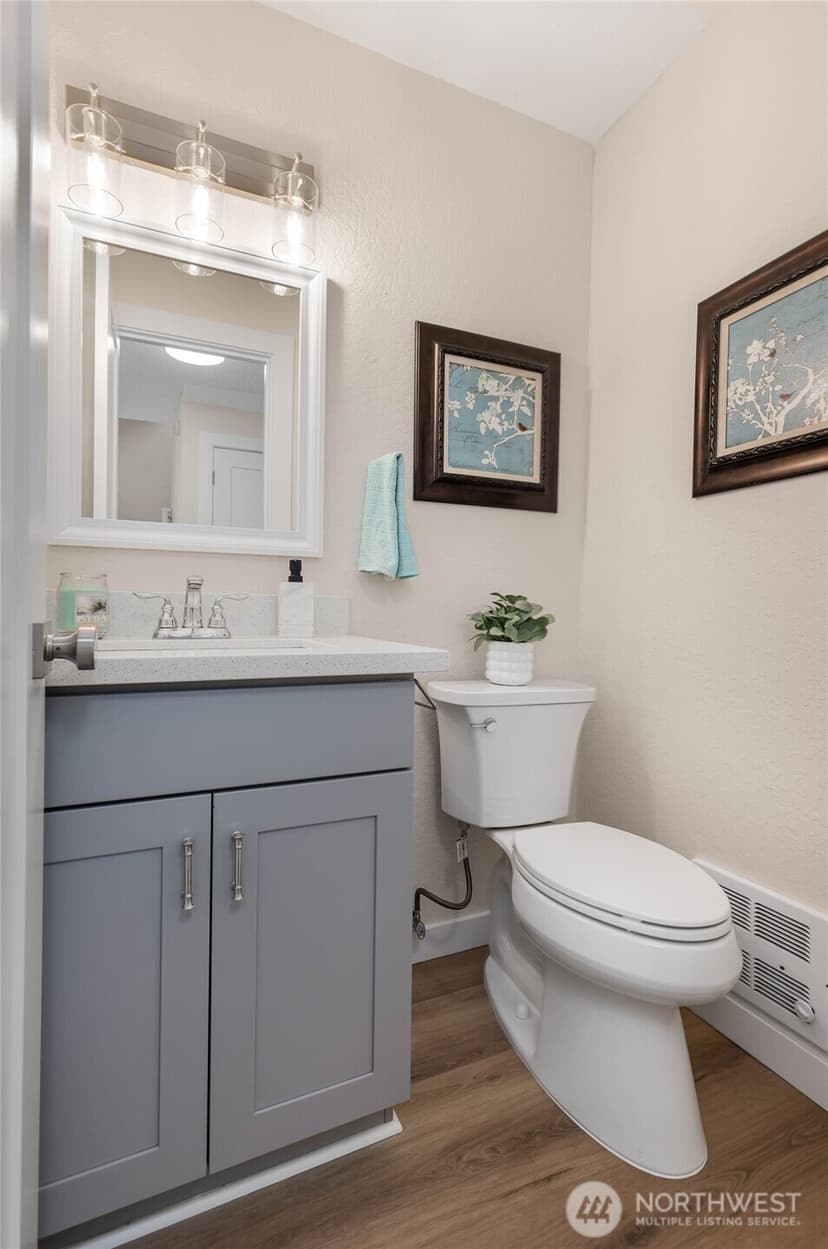 Property photo for 8408 25th Avenue SW #D, Seattle photo 6
