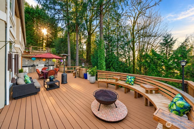 Property photo for 5325 145th Place SE, Bellevue photo 2
