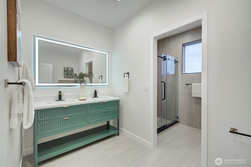Property photo for 7008 Linden Avenue N, Seattle photo 17