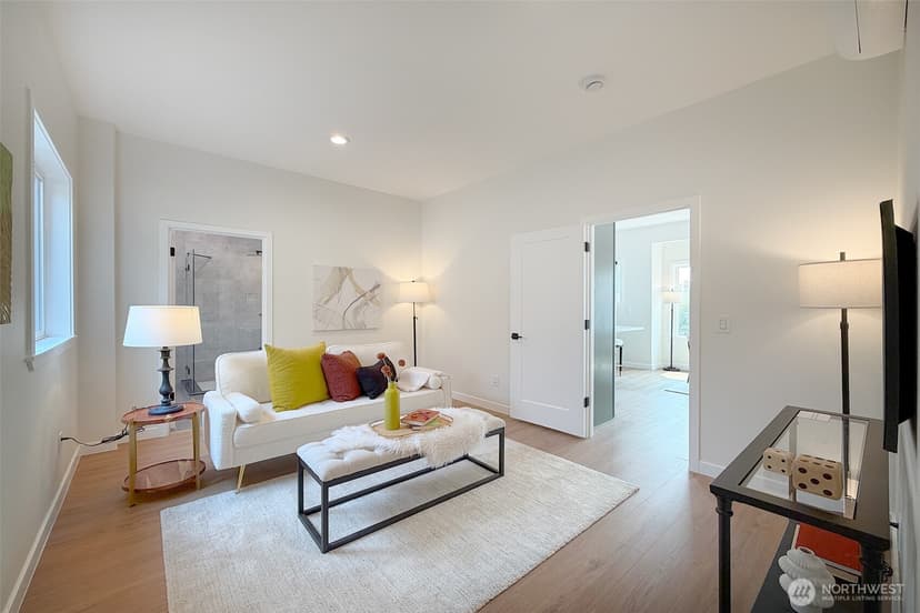 Property photo for 7008 Linden Avenue N, Seattle photo 11
