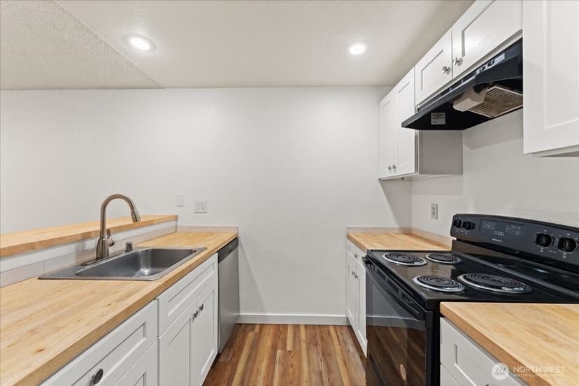 Property photo for 149 S 329th Place #A5, Federal Way photo 12