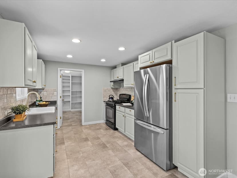 Property photo for 22628 87th Avenue W, Edmonds photo 5