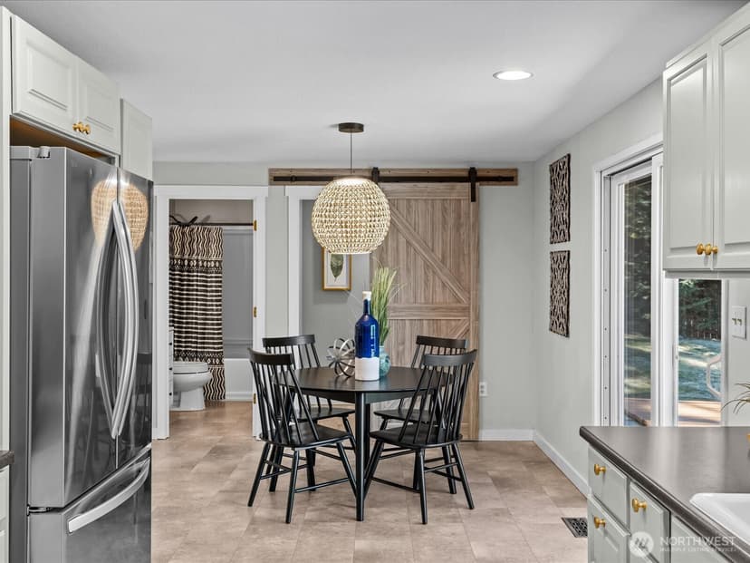 Property photo for 22628 87th Avenue W, Edmonds photo 18