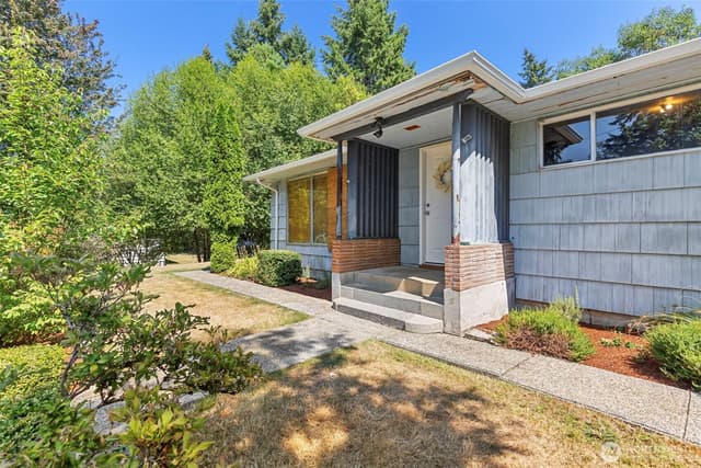 Property photo for 1087 Baby Doll Road E, Port Orchard photo 4