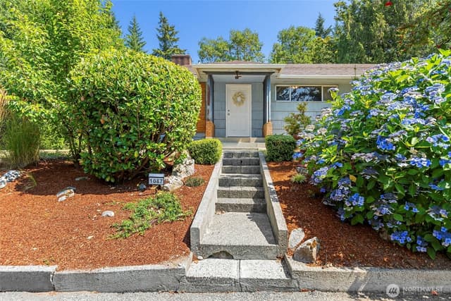 Property photo for 1087 Baby Doll Road E, Port Orchard photo 3