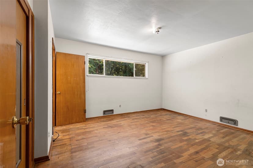 Property photo for 1087 Baby Doll Road E, Port Orchard photo 14