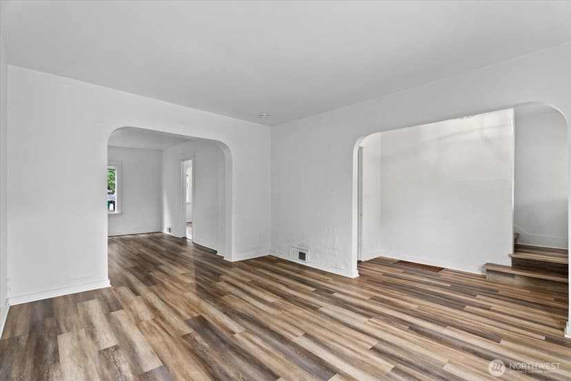 Property photo for 5509 Kensington Place N, Seattle photo 7