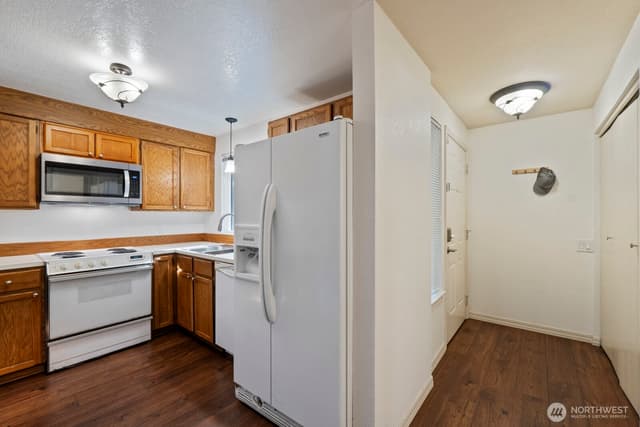 Property photo for 7730 196th Street SW #10, Edmonds photo 5