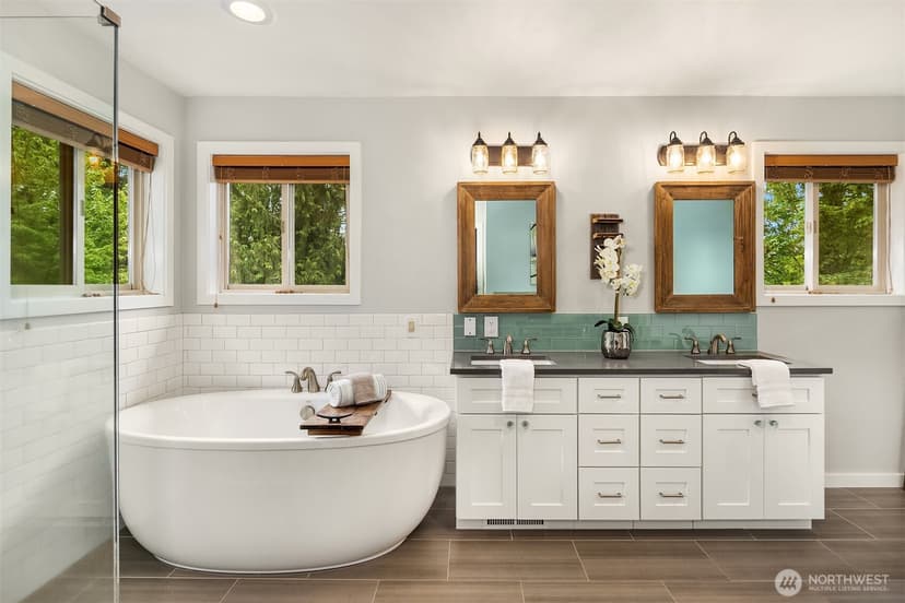 Property photo for 211 210th Avenue NE, Sammamish photo 13