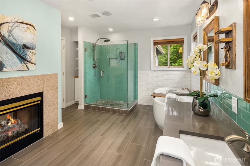Property photo for 211 210th Avenue NE, Sammamish photo 14