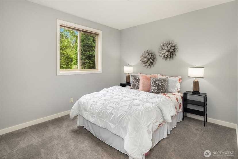 Property photo for 211 210th Avenue NE, Sammamish photo 21