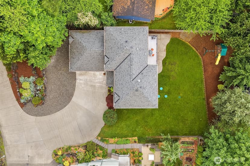Property photo for 211 210th Avenue NE, Sammamish photo 29