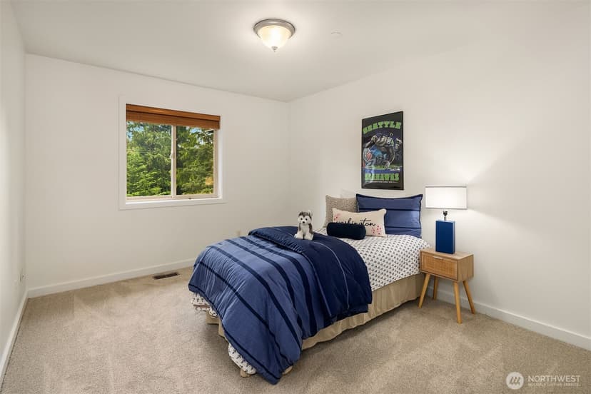 Property photo for 211 210th Avenue NE, Sammamish photo 16