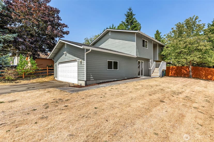 Property photo for 7337 E Patricia Street, Port Orchard photo 2