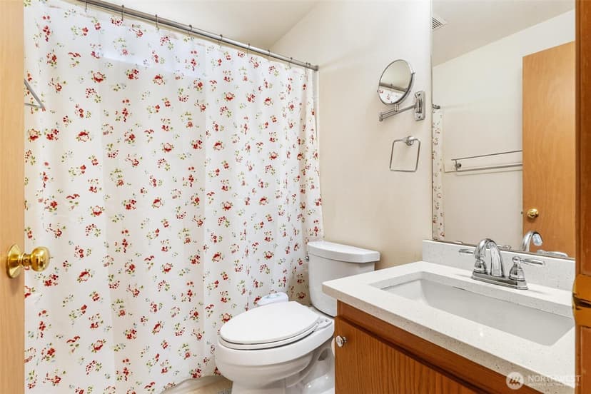 Property photo for 10914 SE 169th Place, Renton photo 17